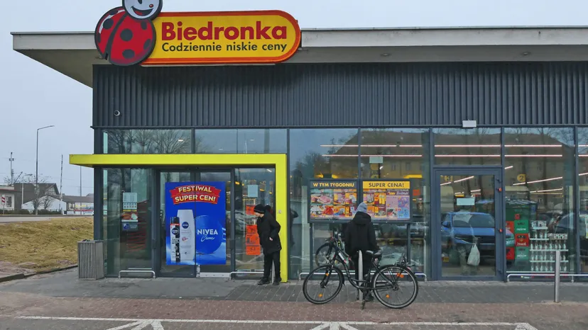 Biedronka szykuje hit, po który warto stać w kolejce. Produkt luksusowej marki trafi do 4 tys. sklepów