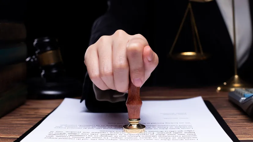 Tak odzyskasz majątek po zmarłym bliskim. Brak wzmianki w testamencie nie jest przeszkodą