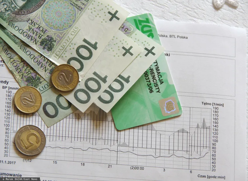 Nowa legitymacja emeryta-rencisty od 13 lipca. Nie każdy musi wymienić dokumenty