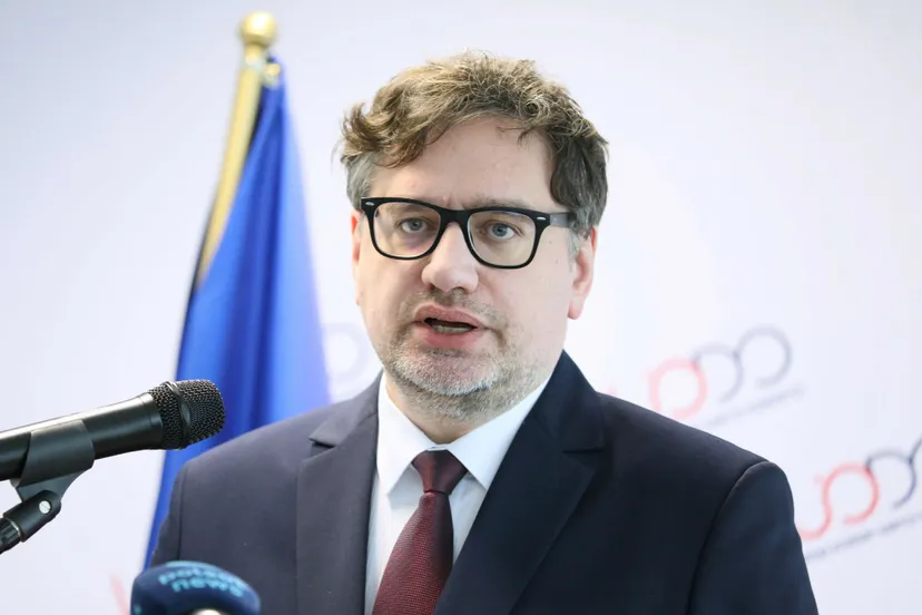 Po internecie hula najważniejszy państwowy rejestr. Państwo kapituluje ws. ksiąg wieczystych