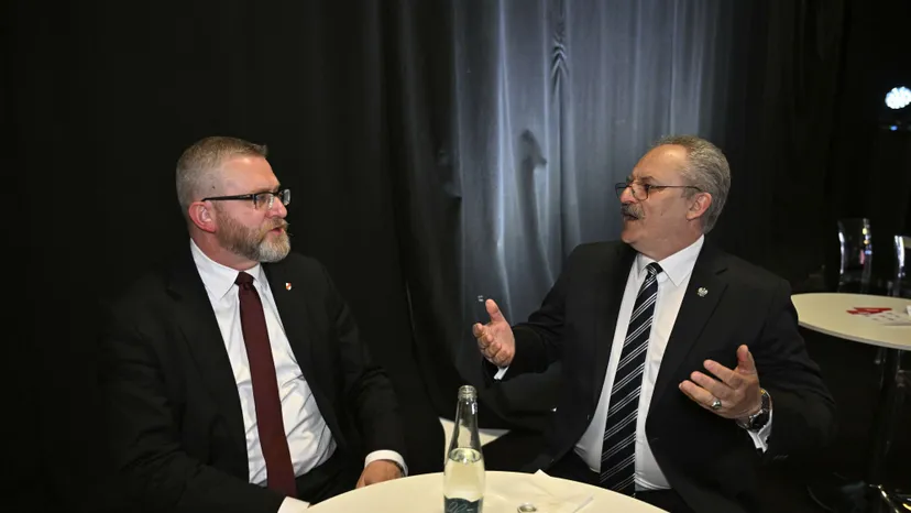 Fala doniesień o braku możliwości głosowania z mObywatelem. Nowe wytyczne PKW