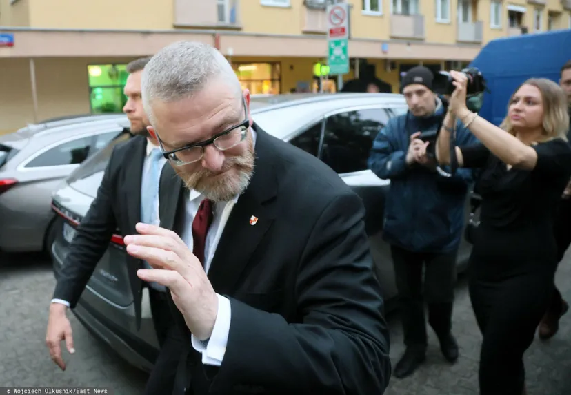 Prokuratura reaguje ws. Grzegorza Brauna. Europoseł usłyszał poważne zarzuty