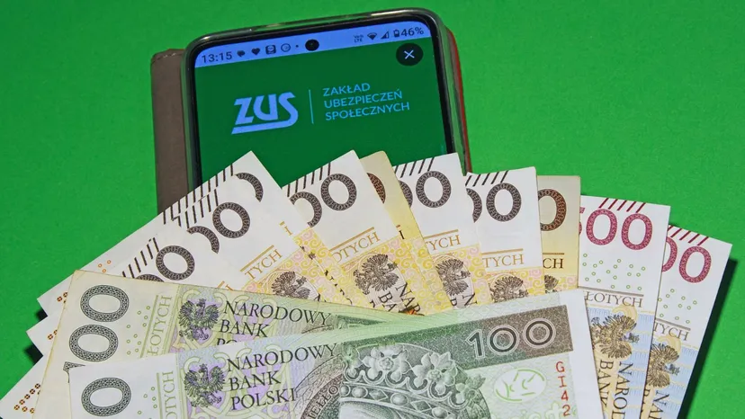 ZUS zmienia terminy wypłat we wrześniu. Dwie grupy dostaną pieniądze wcześniej