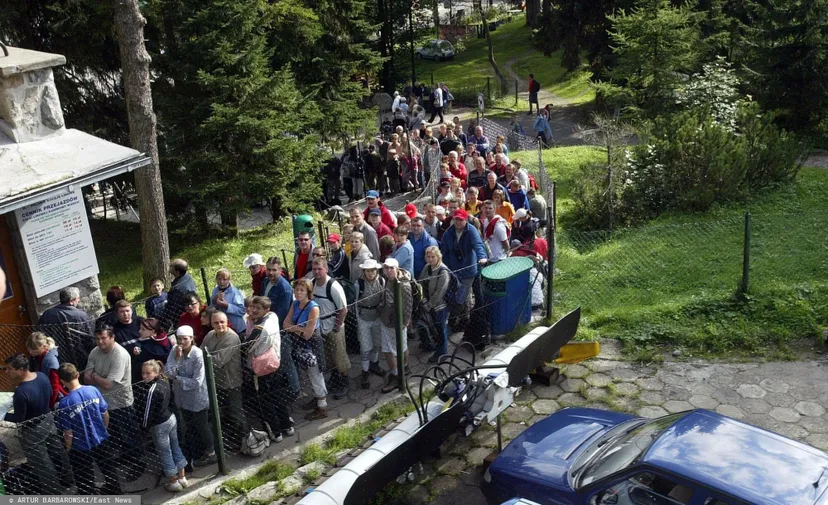 Przykra niespodzianka w Zakopanem. Kultowa kolejka stanęła, turyści muszą zmienić plany