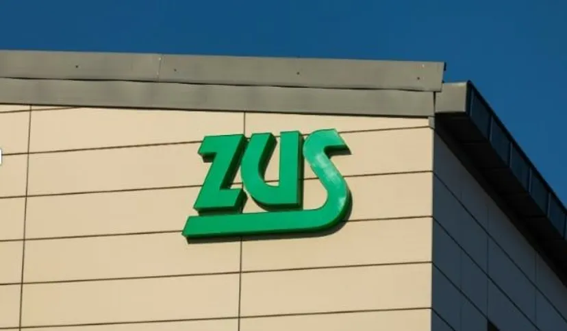 Zmiany w wypłacie 800 plus. Za listopad ZUS przeleje pieniądze w innym terminie