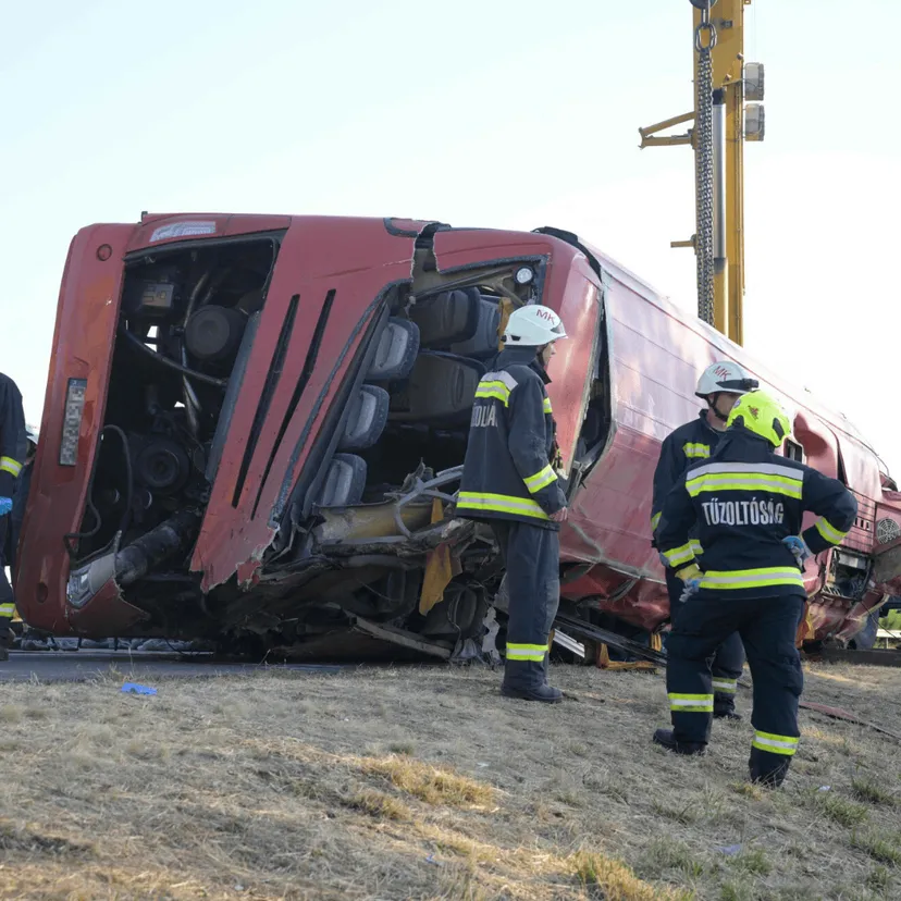 Wypadek polskiego autokaru na Węgrzech. Takie odszkodowanie przysługuje rodzinom ofiar