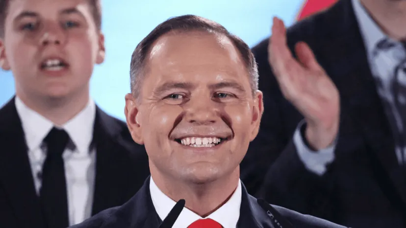 Warszawska giełda spływa czerwienią. Rynek reaguje na wygraną Karola Nawrockiego
