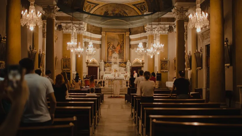 Pracuje tylko w niedziele i zarabia krocie? Cała prawda o pensji organisty