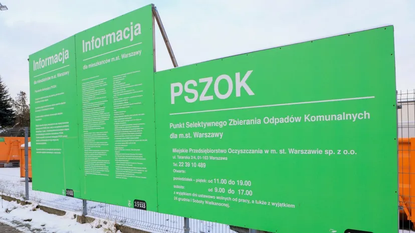 Czerwone pojemniki na śmieci. Oto co Polacy powinni tam wrzucać