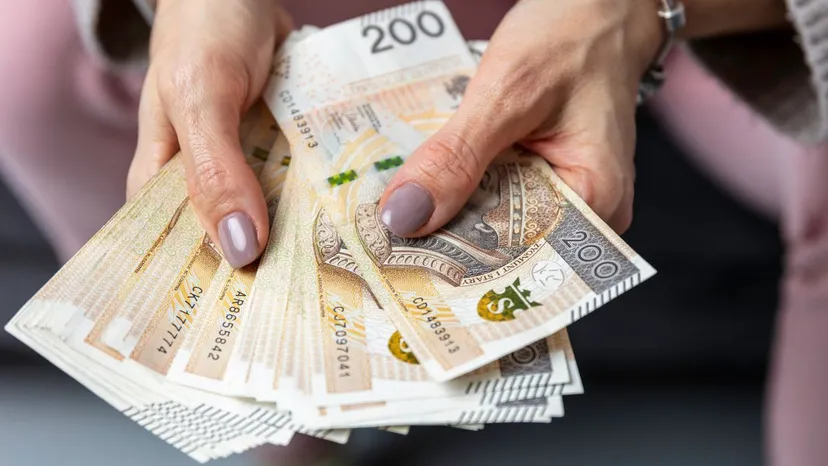 Wieści z ZUS dla seniorów. Tyle faktycznie wyniosą czternastki w 2026 roku
