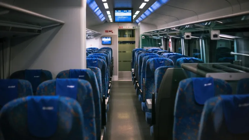 Nie do wiary, co pasażerowie zostawiają w pociągach. PKP Intercity ujawnia listę zgub