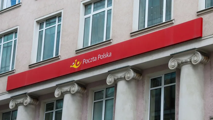 Pilny komunikat Poczty Polskiej. Nie rób tego po otrzymaniu e-maila, możesz stracić pieniądze
