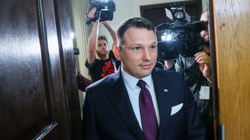 Awantura kandydatów na prezydenta. Hołownia żąda ukarania Mentzena