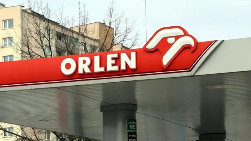 Tyle zarabiają pracownicy stacji Orlen. Te kwoty to nie żart