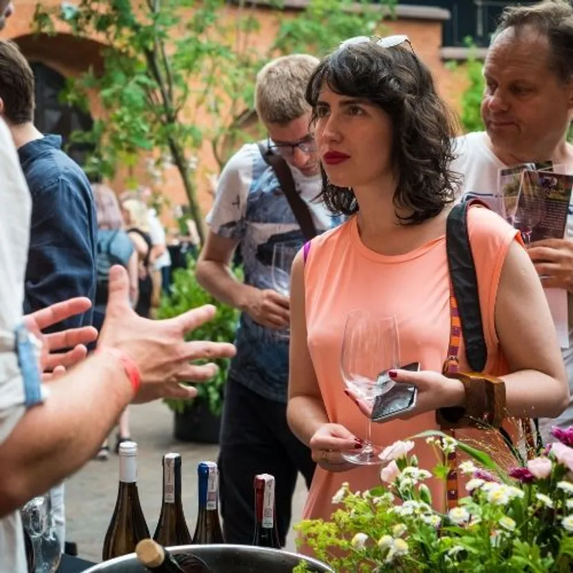 Poznaj Białe Czerwone – przekonuje znana restauratorka. Agnieszka Kręglicka zaprasza na festiwal polskiego wina