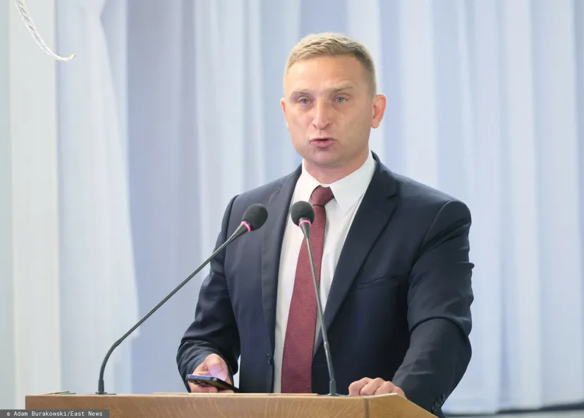 Robert Bąkiewicz miał usłyszeć zarzuty. Nieoczekiwany zwrot w śledztwie prokuratury