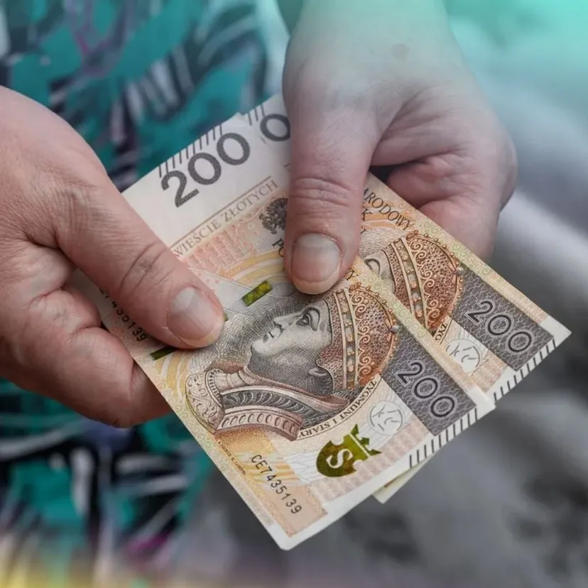 Nawet 1993,76 zł co miesiąc. ZUS wypłaca świadczenia przedemerytalne. Wystarczy spełnić 2 warunki