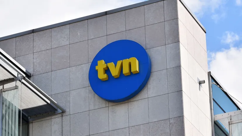 Nieoczekiwany ruch ws. przejęcia właściciela TVN. Orzeczenie sądu zmienia sytuację