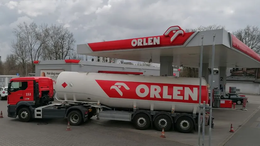 Orlen znowu wprowadza zmiany na stacjach paliw. Takie ceny na dystrybutorach, Polacy zdziwieni
