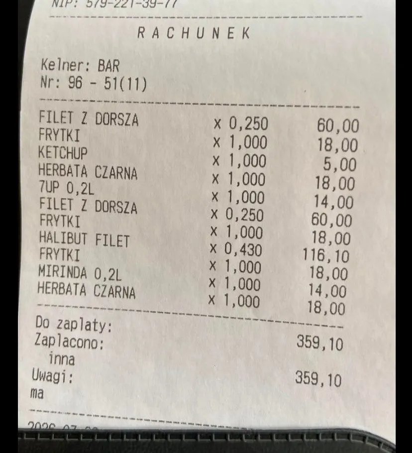 Turyści pokazali rachunek z Krynicy Morskiej. Tyle zapłacili za rybę z frytkami i herbatę