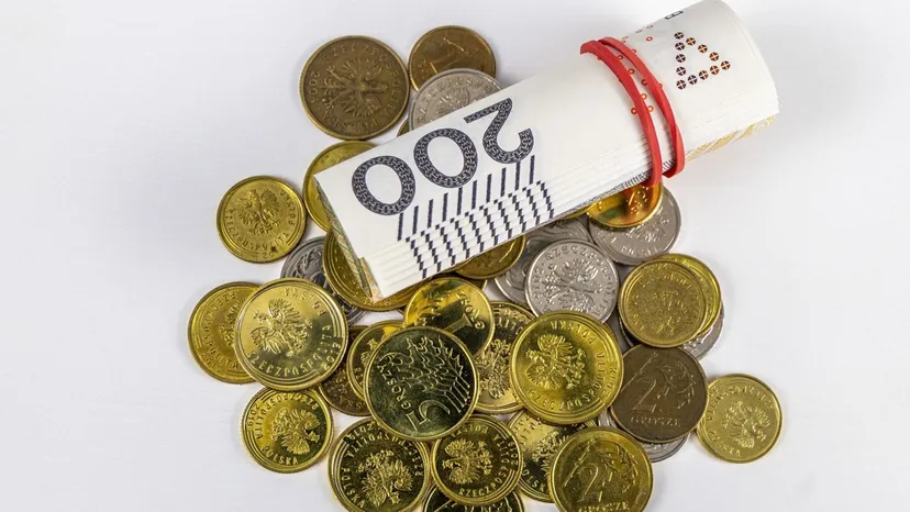 Płaca minimalna w 2027 roku. Tyle Polacy mają zarabiać "na rękę", zbliżamy się do granicy