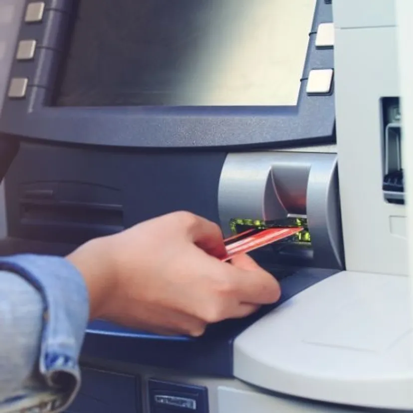 Bankomat nie wydał pieniędzy? Nie odchodź od urządzenia bez zrobienia jednej rzeczy