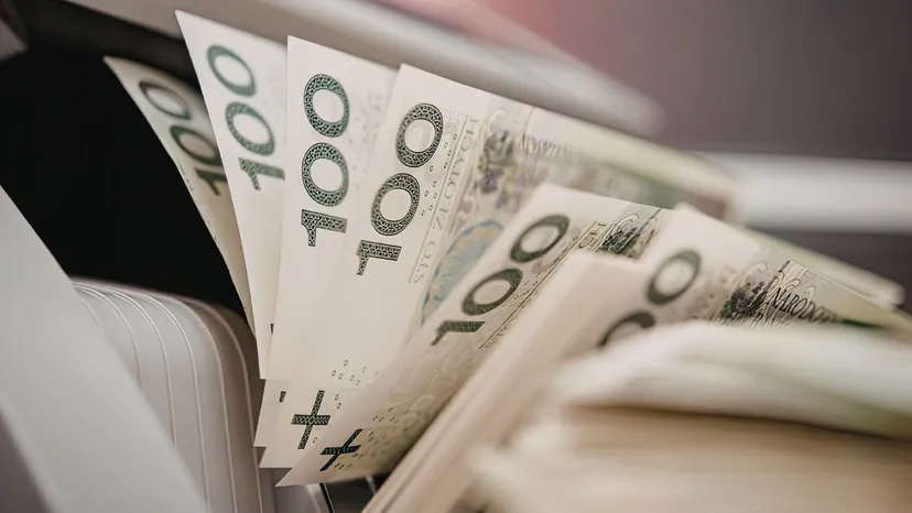 Właśnie mija kluczowy termin dla podatników, czas tylko do 15 kwietnia. Trzeba zapłacić dwa podatki