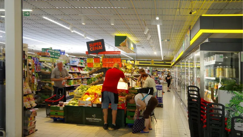 W Biedronce zacznie się od poniedziałku. Po promocyjne perełki klienci ustawią się z samego rana