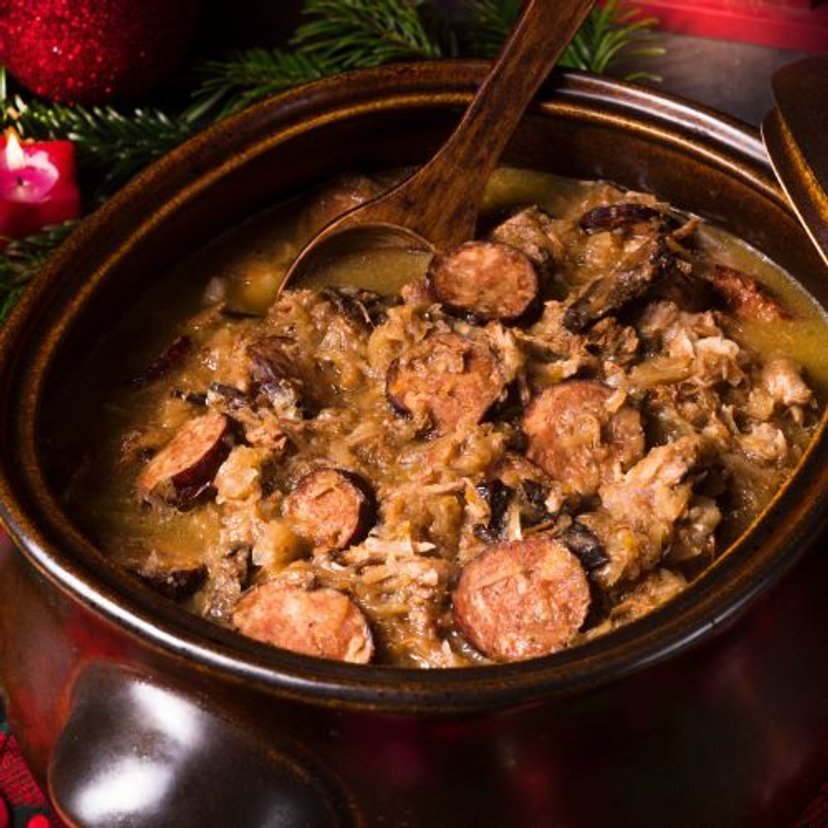 Gdy zostaną mi wędliny po Świętach, zawsze robię taki bigos. Z tym przepisem nic się nie zmarnuje