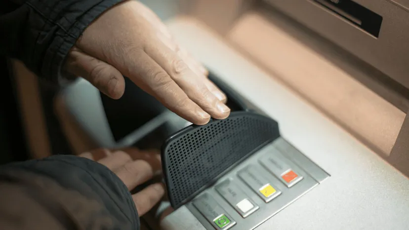 Nowa funkcja w bankomatach. Znajdziecie ją na ekranach