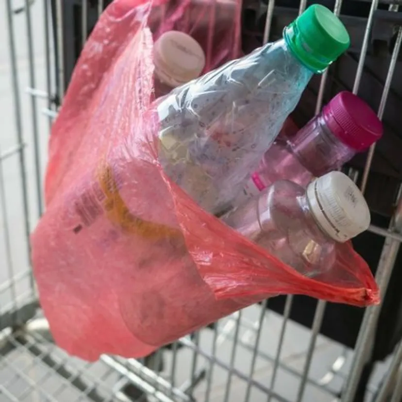 Carrefour wprowadza ułatwienia dla klientów. Zwrot kaucji będzie prostszy