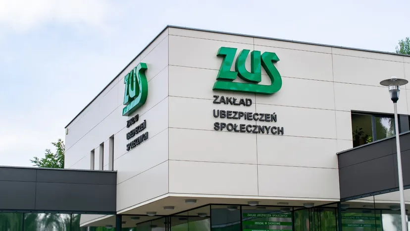 W ZUS zapadła decyzja. 8,8 mln Polaków dostanie listy, dowiedzą się, czy należą im się pieniądze