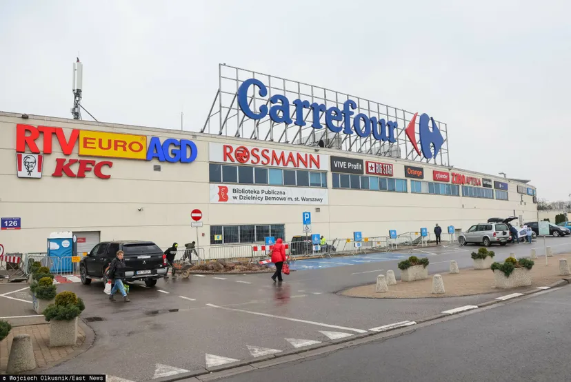 Znana sieć supermarketów zamyka sklepy. Nawet 250 osób straci pracę