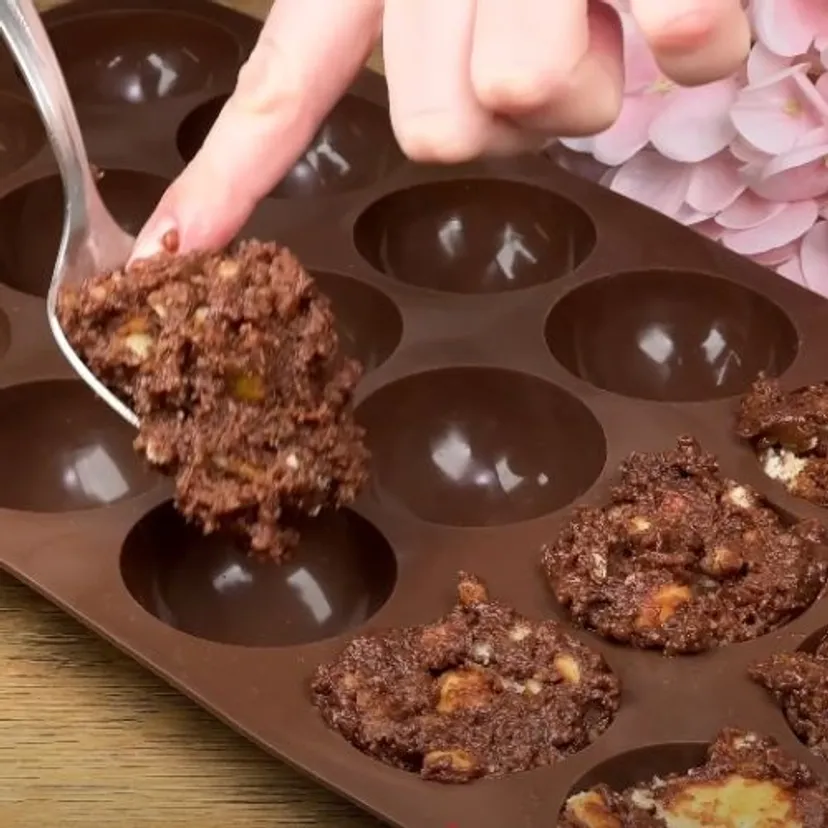 Ciasteczka bez mąki i pieczenia. Idealne na niezapowiedzianą wizytę gości