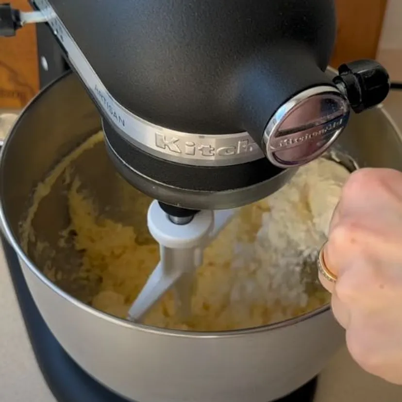 Z 7 składników robię najwilgotniejszą babkę twarogową. Prosto, pysznie i tanio