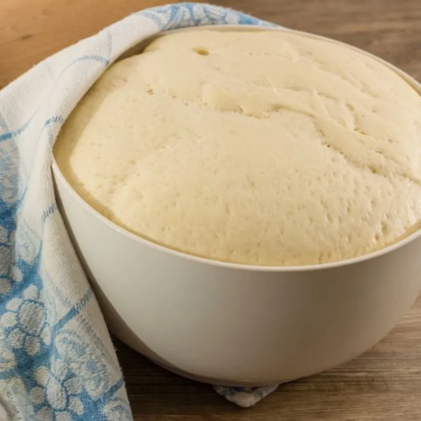 Ciasto drożdżowe z kruszonką robię z przepisu babci. Wilgotne i puszyste jak chmurka