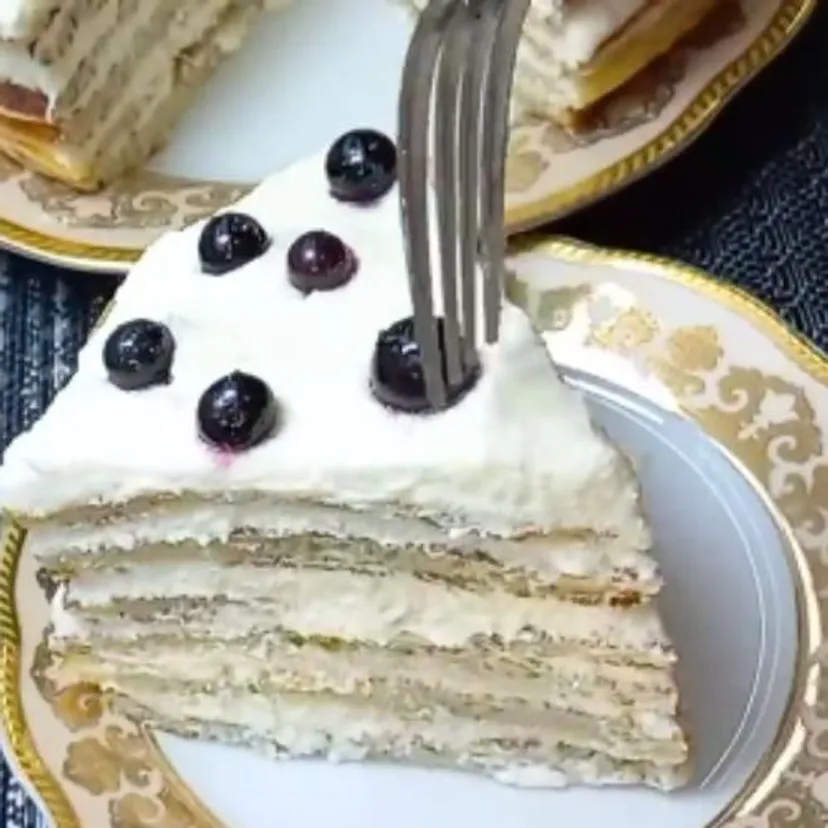 Wygląda jak tort, ale to ciasto z owoców i twarogu jest dużo lepsze