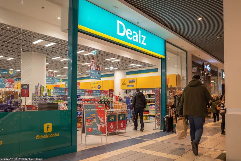 Dealz sprzedany za bezcen. Wiadomo, jaki los czeka ponad 300 sklepów w Polsce