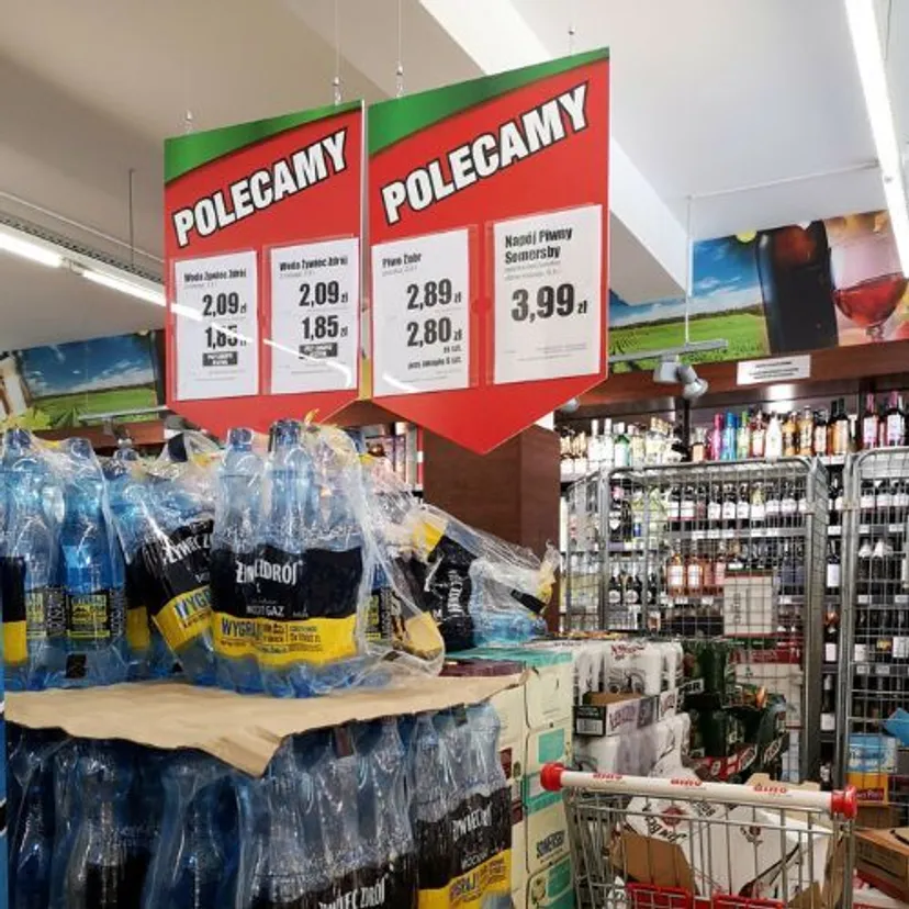 Właściciel supermarketów Dino jedynym Polakiem na liście najbogatszych ludzi świata. Razem z Elonem Muskiem