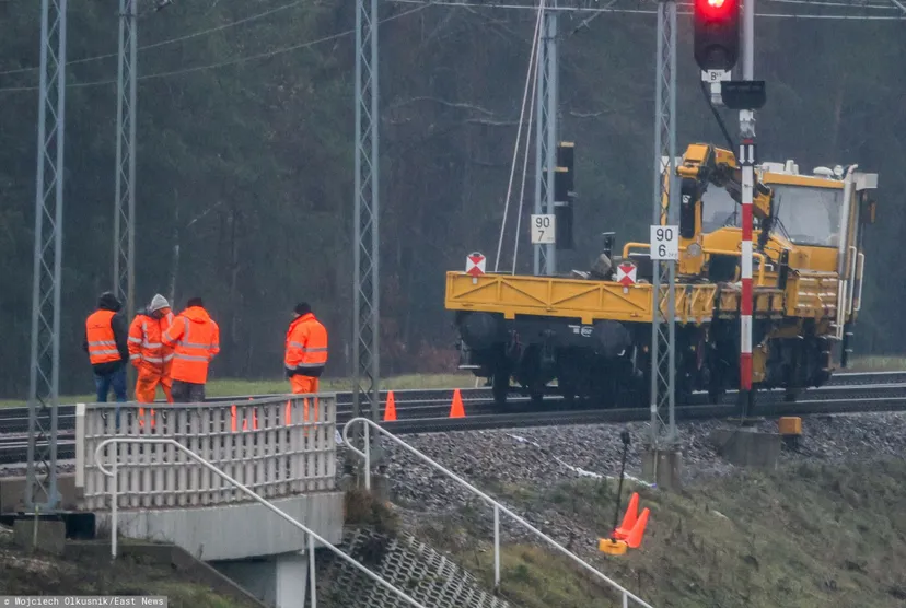 Trzeci stopień zagrożenia CHARLIE wprowadzony w Polsce. Te miejsca pod wzmożoną kontrolą