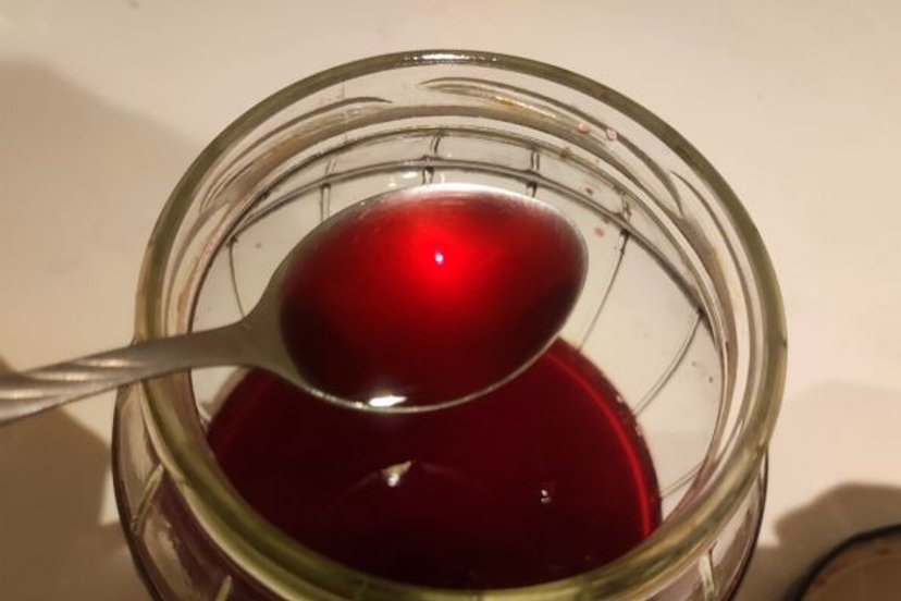 W 5 minut zrobiłam domowy syrop na kaszel. Jest 2 razy tańszy, niż ten z cebuli i tak samo skuteczny