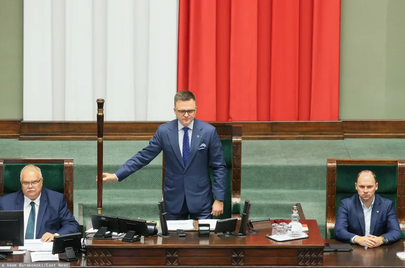 Hołownia opuszcza fotel marszałka Sejmu. Tak w sondażu podsumowali go Polacy