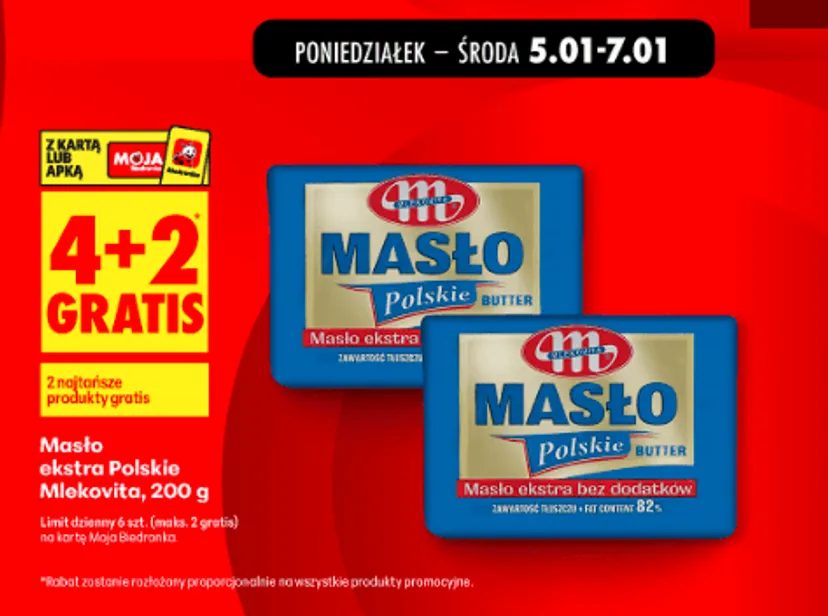 "2+1 gratis" w Biedronce. Masło, jaja i mięso jeszcze taniej, klienci ładują do wózków