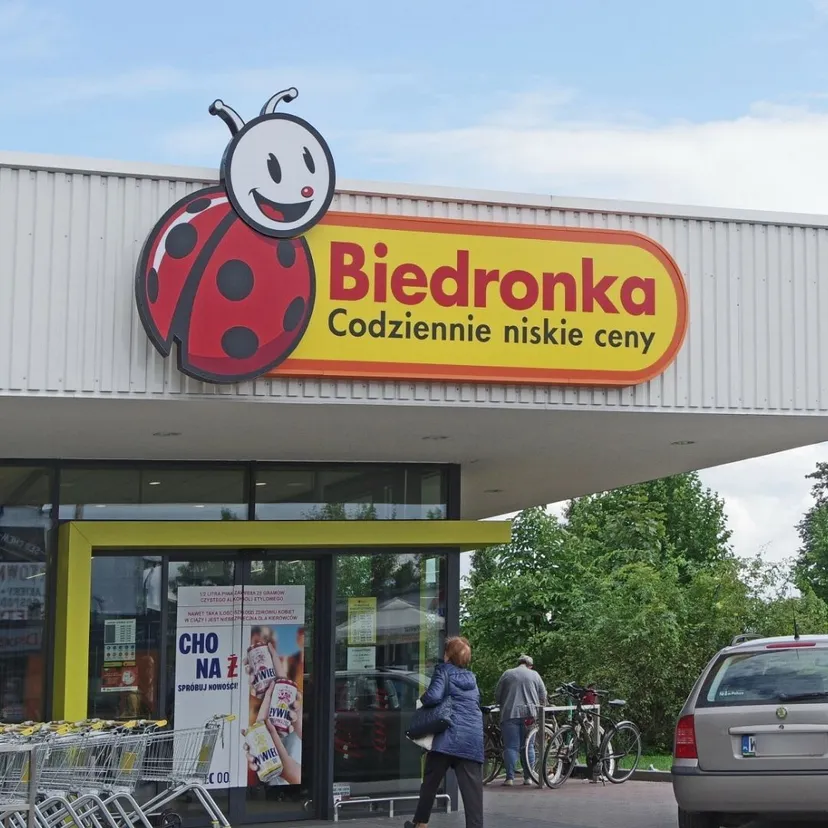 Jesienne promocje w Biedronce. Od poniedziałku ciepłe ubrania, tekstylia i sprzęt sportowy w nowej ofercie