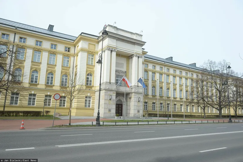 Szykują podwyżki w Kancelarii Premiera. Wiadomo, jak zmienią się widełki wynagrodzeń