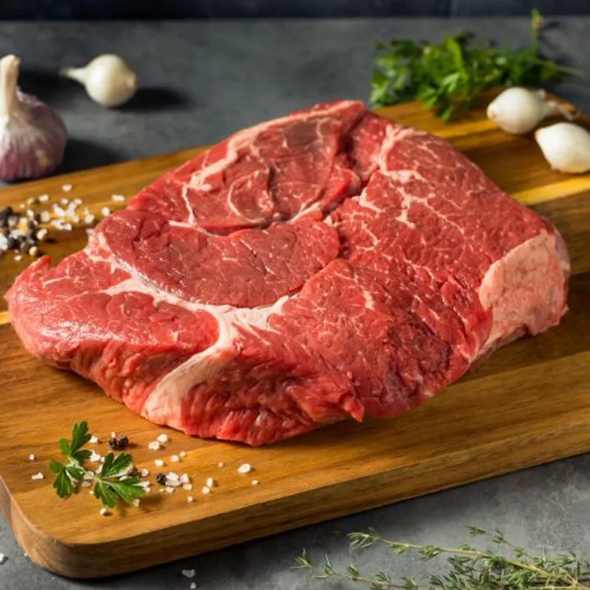 Biorę karkówkę, nacieram i zapiekam. To moja ulubiona pieczeń, każdy prosi mnie o przepis
