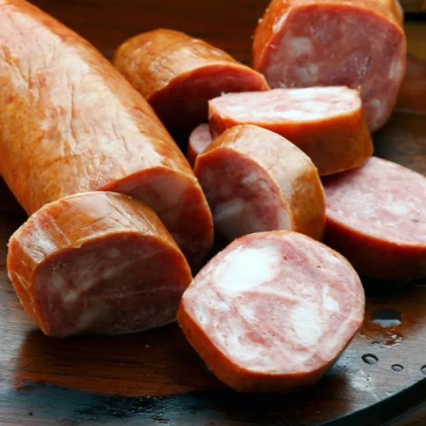 Wrzuć na patelnię kiełbasę, makaron i kilka dodatków. Robię ten obiad przynajmniej raz w tygodniu
