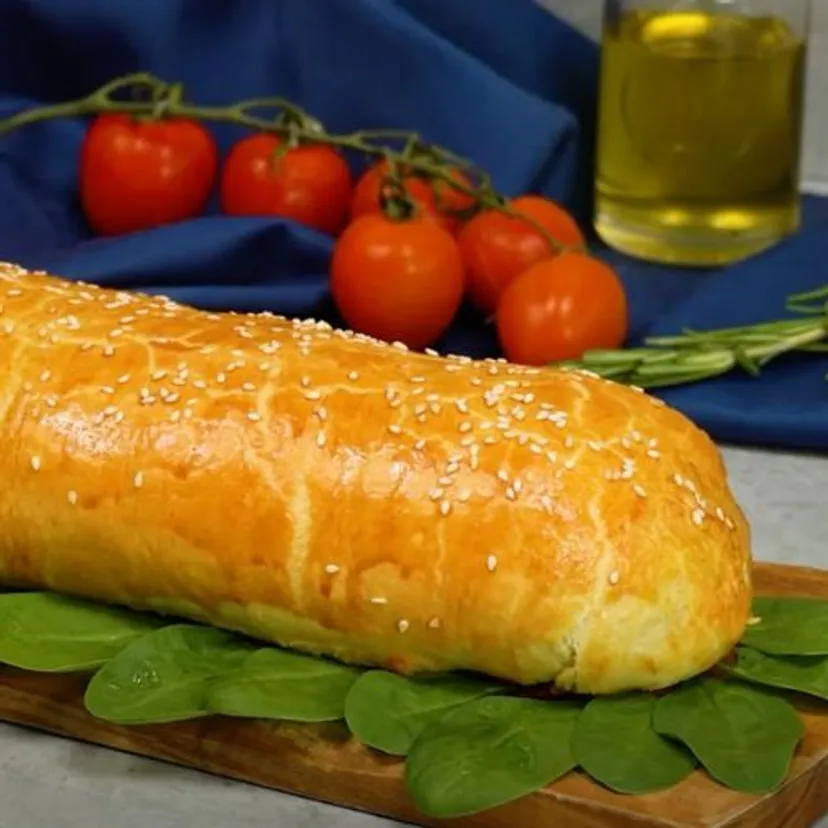 Kroję cukinię na plastry i zawijam w ciasto francuskie. To letnia kolacja na medal