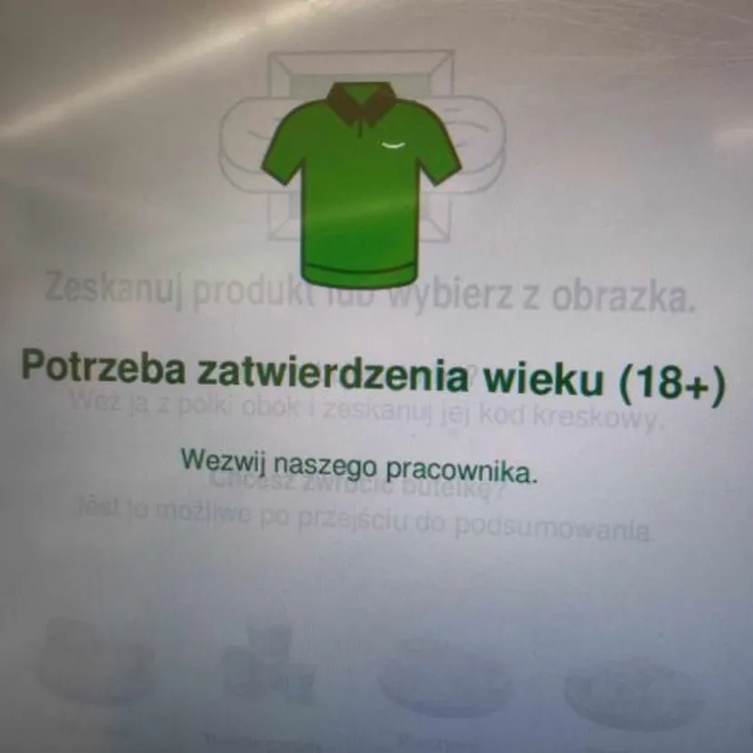 W ten sposób Żabka przestrzega nowych przepisów. Ich wprowadzenie było koniecznością we wszystkich sklepach