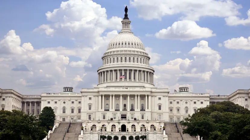 Shutdown w USA. Ambasada w Warszawie ostrzega, działania tylko w sytuacjach nadzwyczajnych